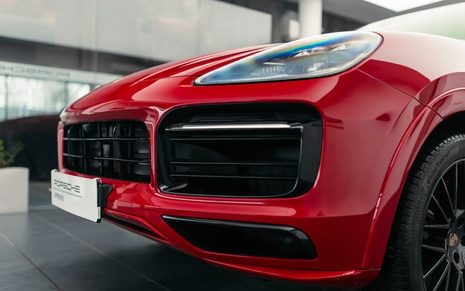 Porsche Cayenne cena 499900 przebieg: 85000, rok produkcji 2021 z Polanica-Zdrój małe 407